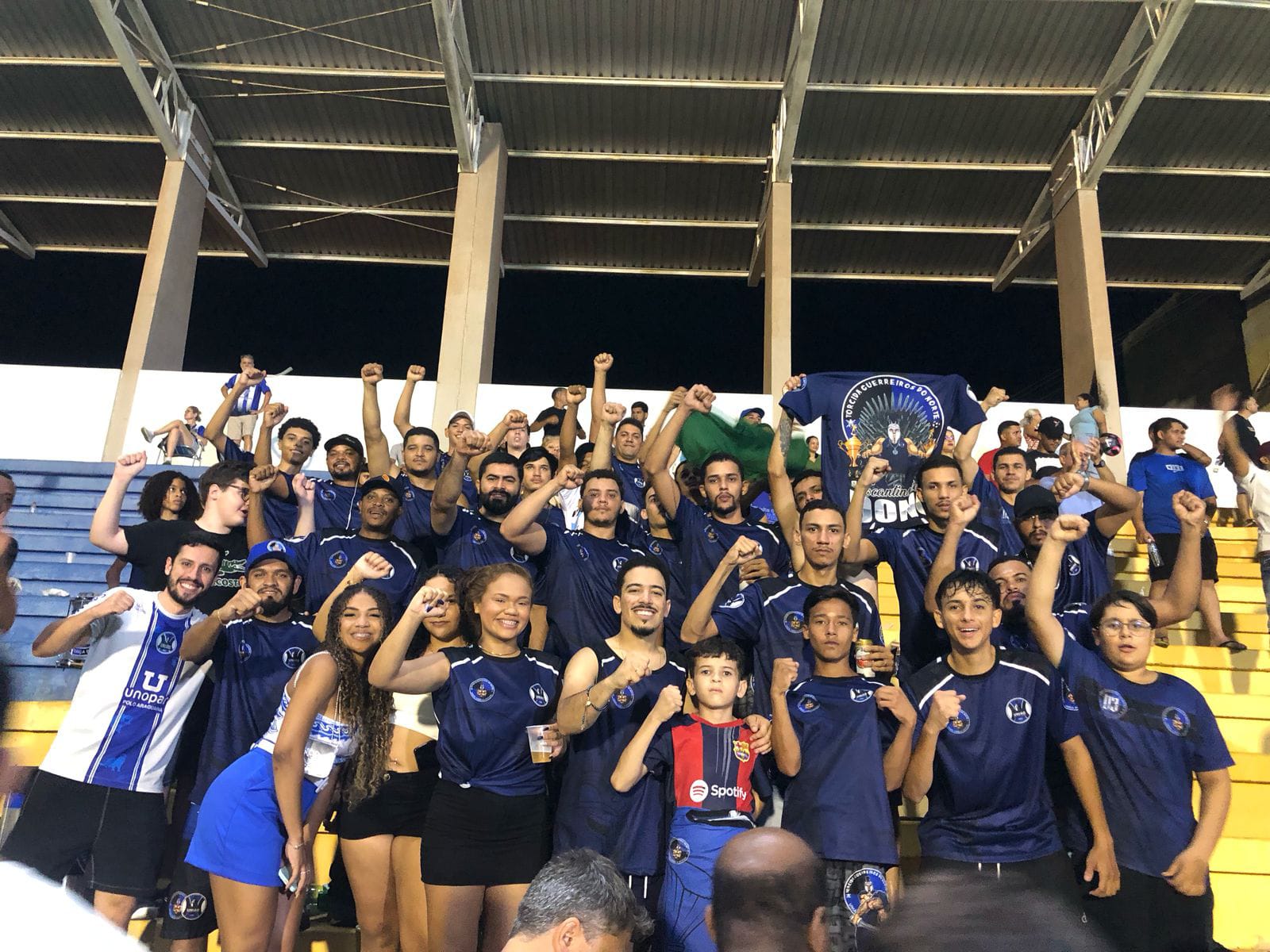 Copa do Brasil · arquibancada lotada de azul